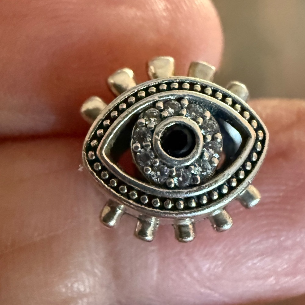 Silver Eye Design Stud Earring - image 8